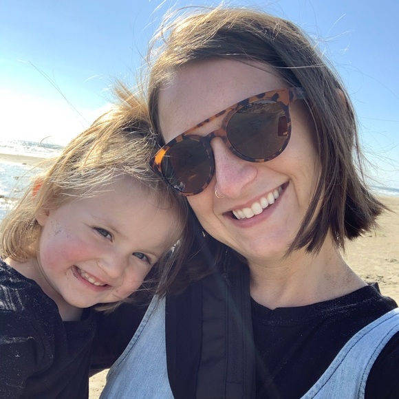 Meet your Posher, Alaina - Picture 6 of 7